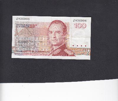 Beschrijving voorzijde: JEAN